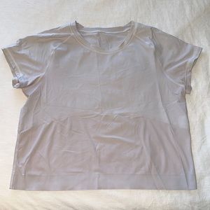 LULULEMON CROPPED TSHIRT